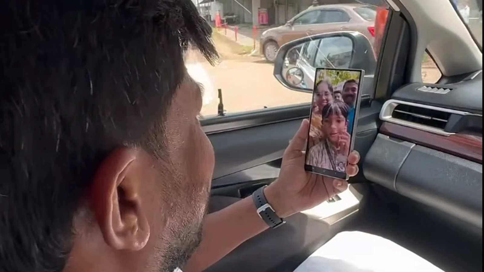 മലപ്പുറത്ത് നിന്നൊരു മിടുക്കൻ; വൈറൽ ഫുട്ബോൾ താരത്തെ കണ്ടെത്തി കായിക മന്ത്രി