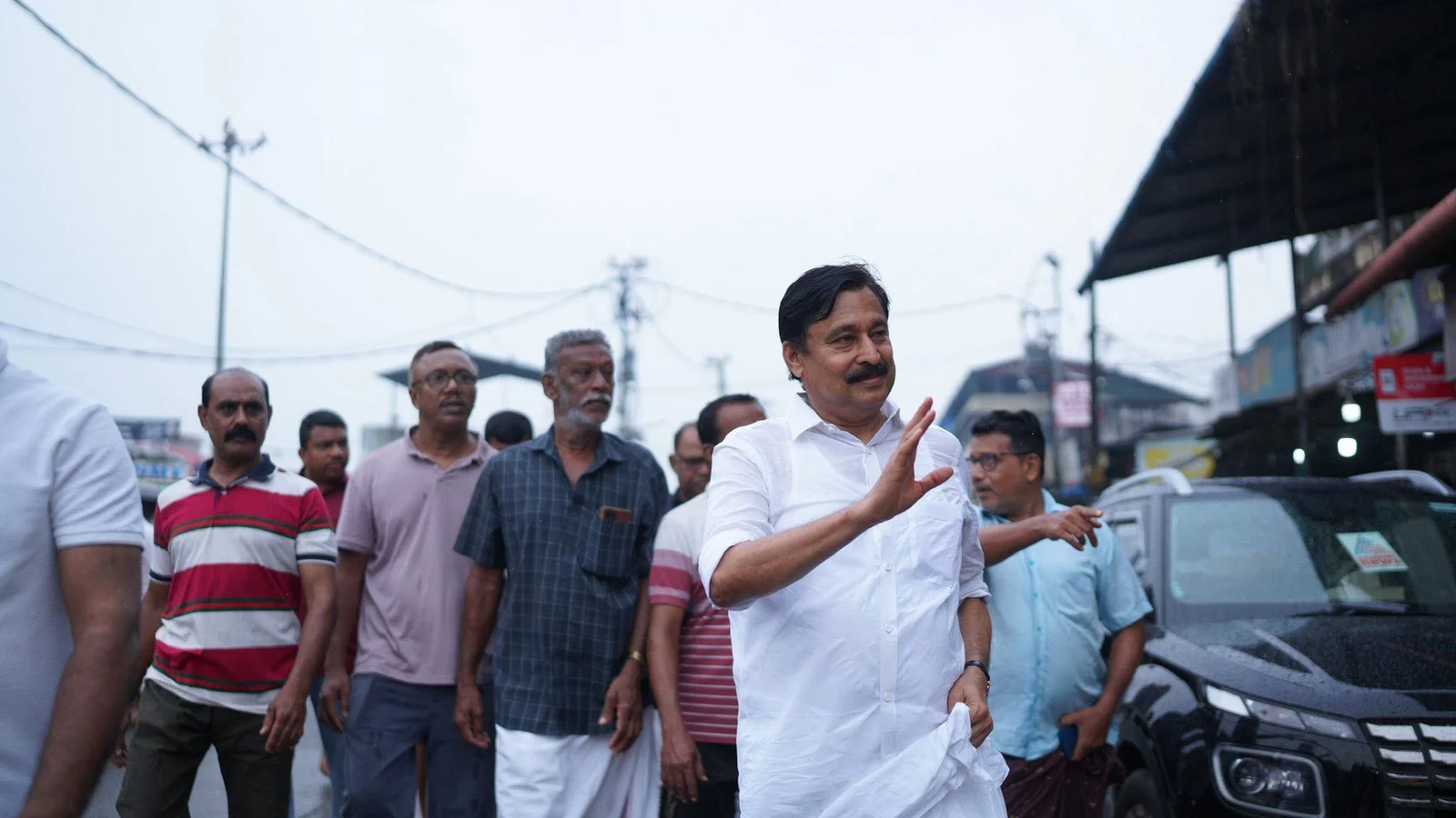 മെസ്സി വിവാദം: മുൻ കായികമന്ത്രിക്കെതിരെ നടപടിക്ക് അനുമതി തേടി പൊലീസ്